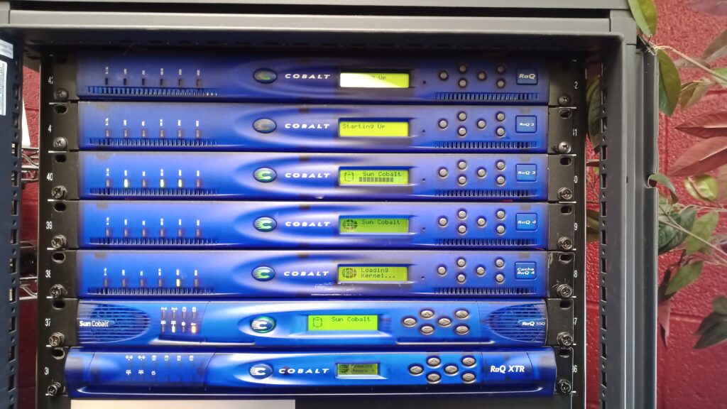 Cobalt RaQ Servers